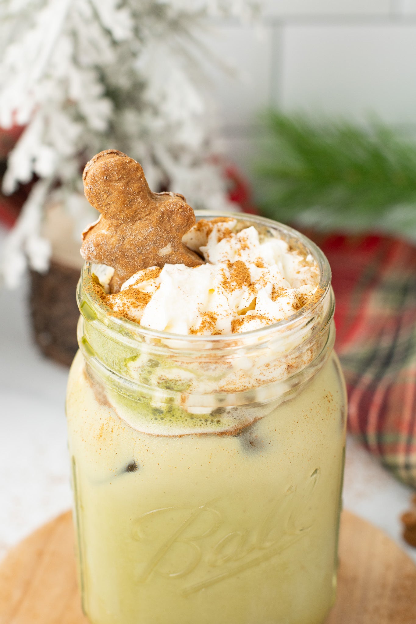 Gingerbread Matcha Latte