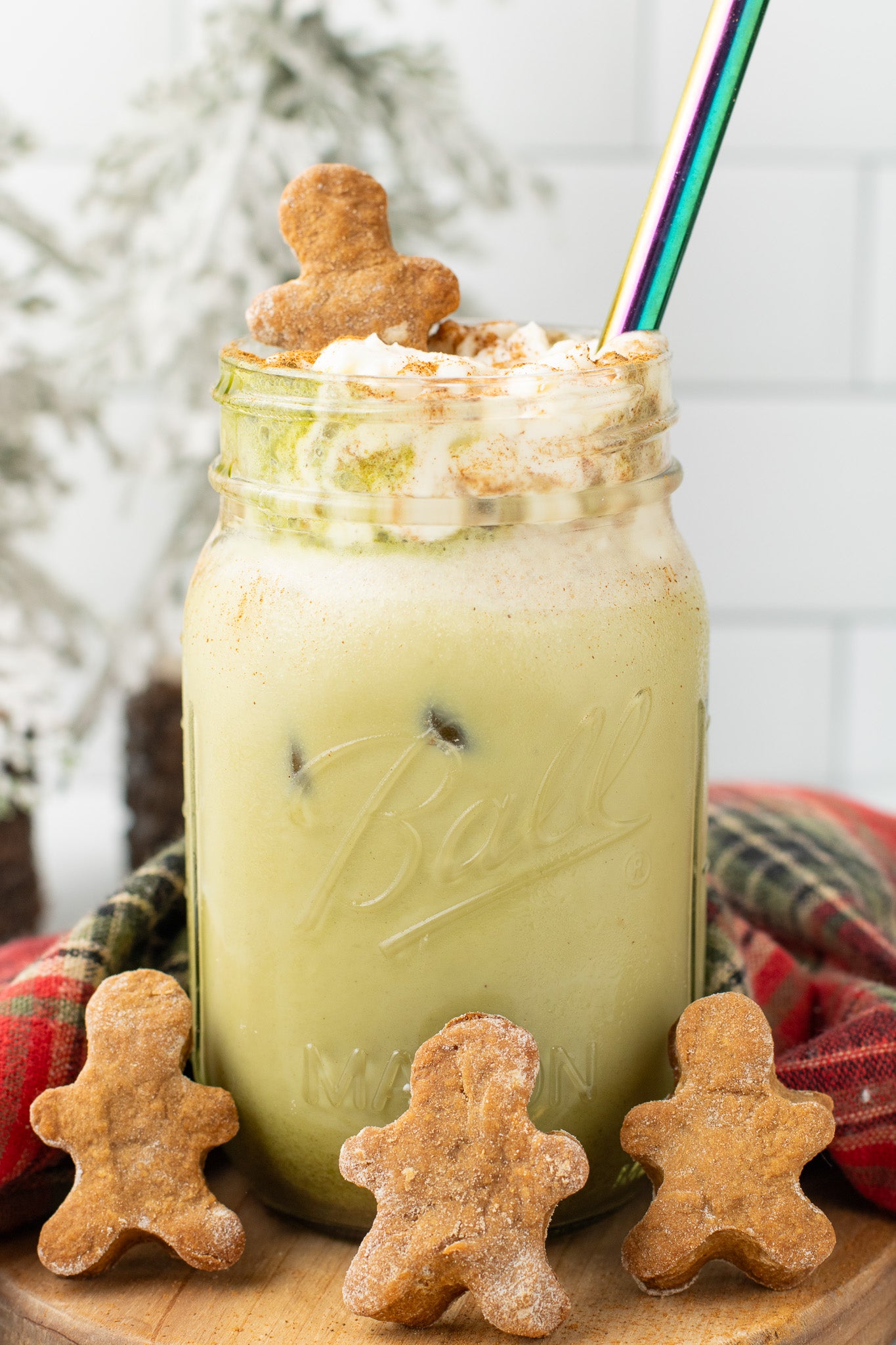 Gingerbread Matcha Latte